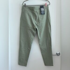 Mint Slimming Jean - Plus